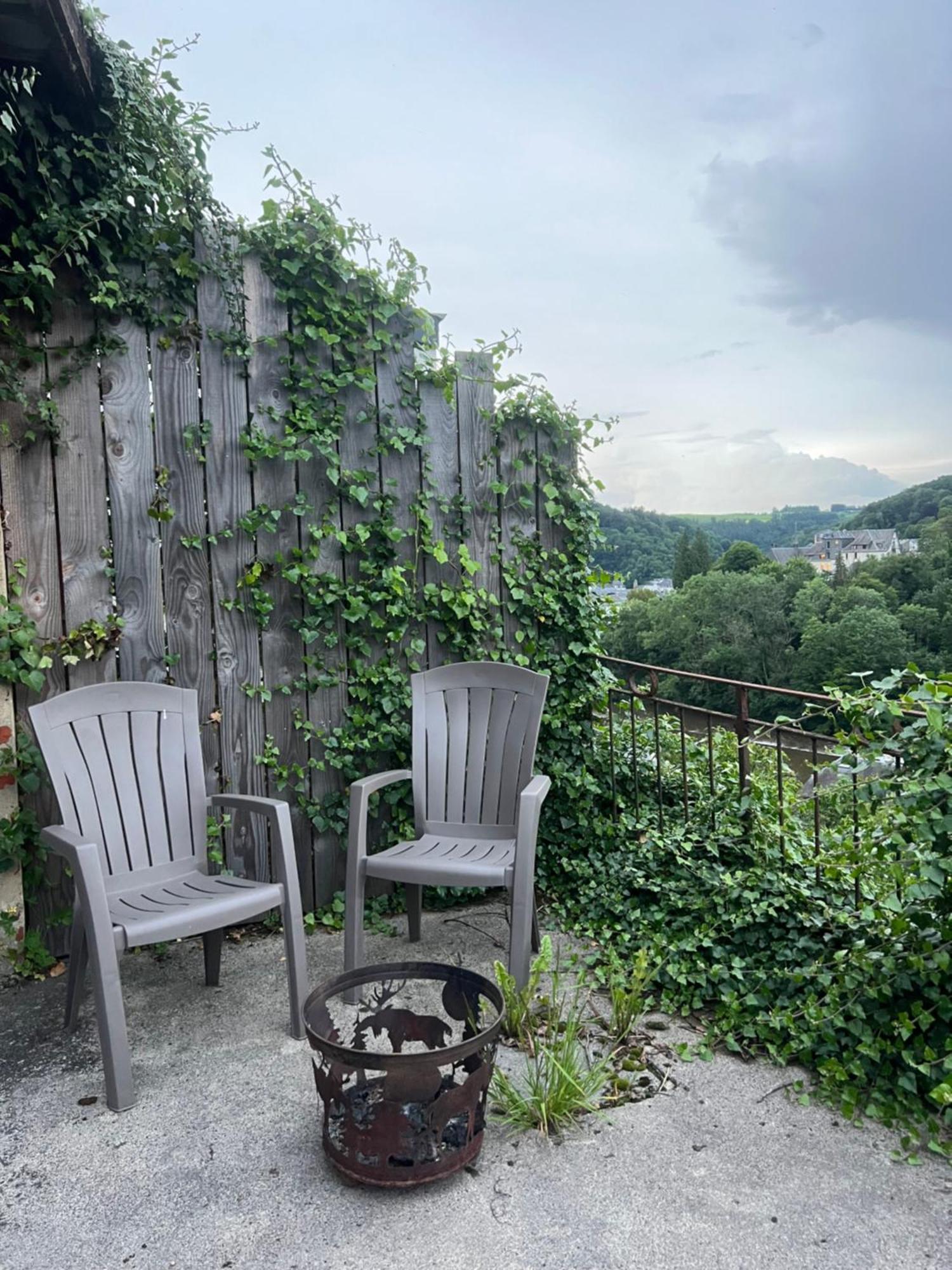 Hotel Bulle Time Flies - logement insolite Bouillon Esterno foto
